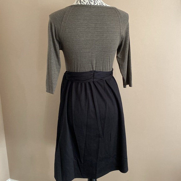 Maternal America- Maternity Dress - Picture 2 of 5